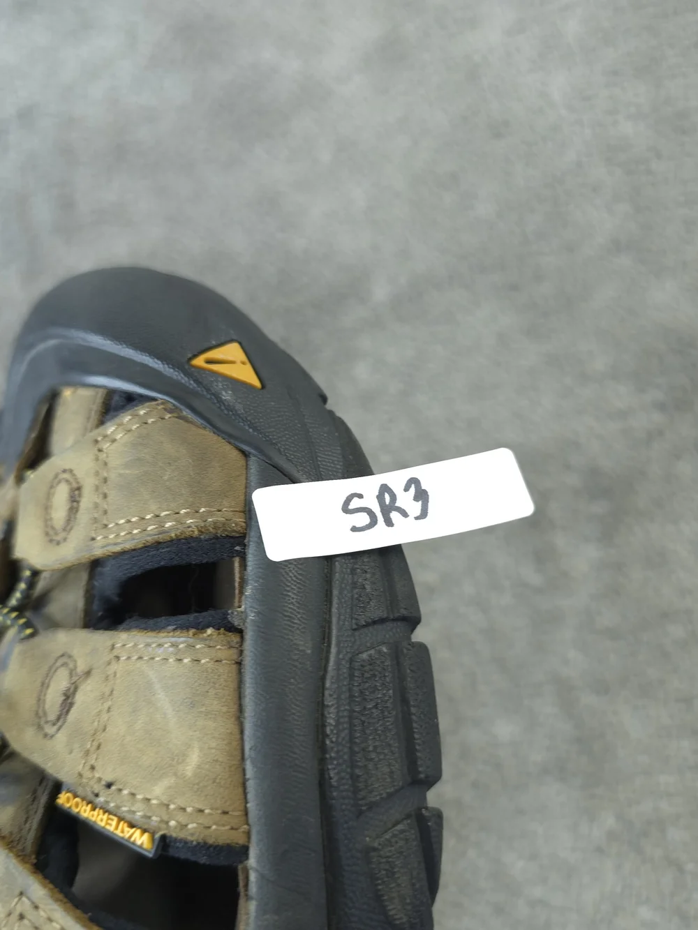 KEEN Newport Waterproof Leather Hiking Sandals Mens Size 9.5 Shoes Brown Outdoor